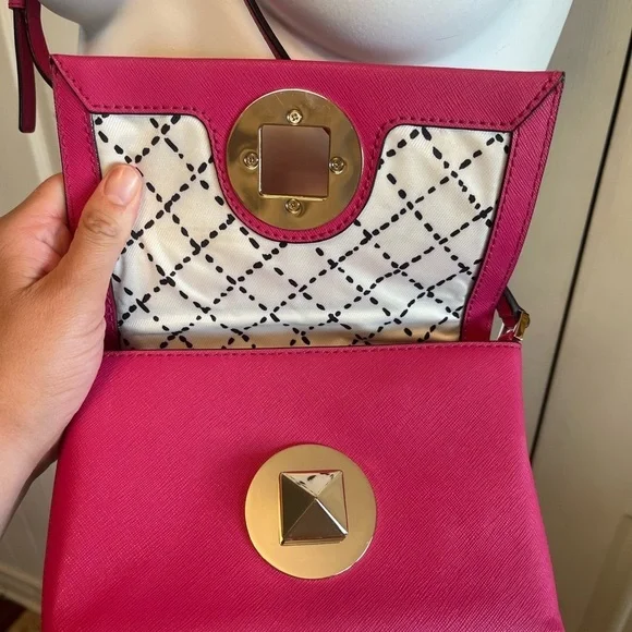 Kate Spade Pink Crossbody Bag with Structured Design - Picture 4 of 9